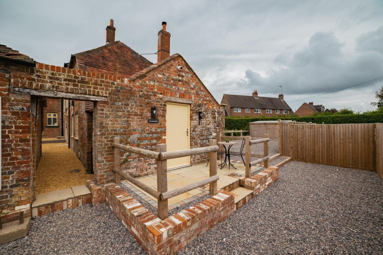 The Barrel Room At The Northbrook Arms Winchester Exterior photo